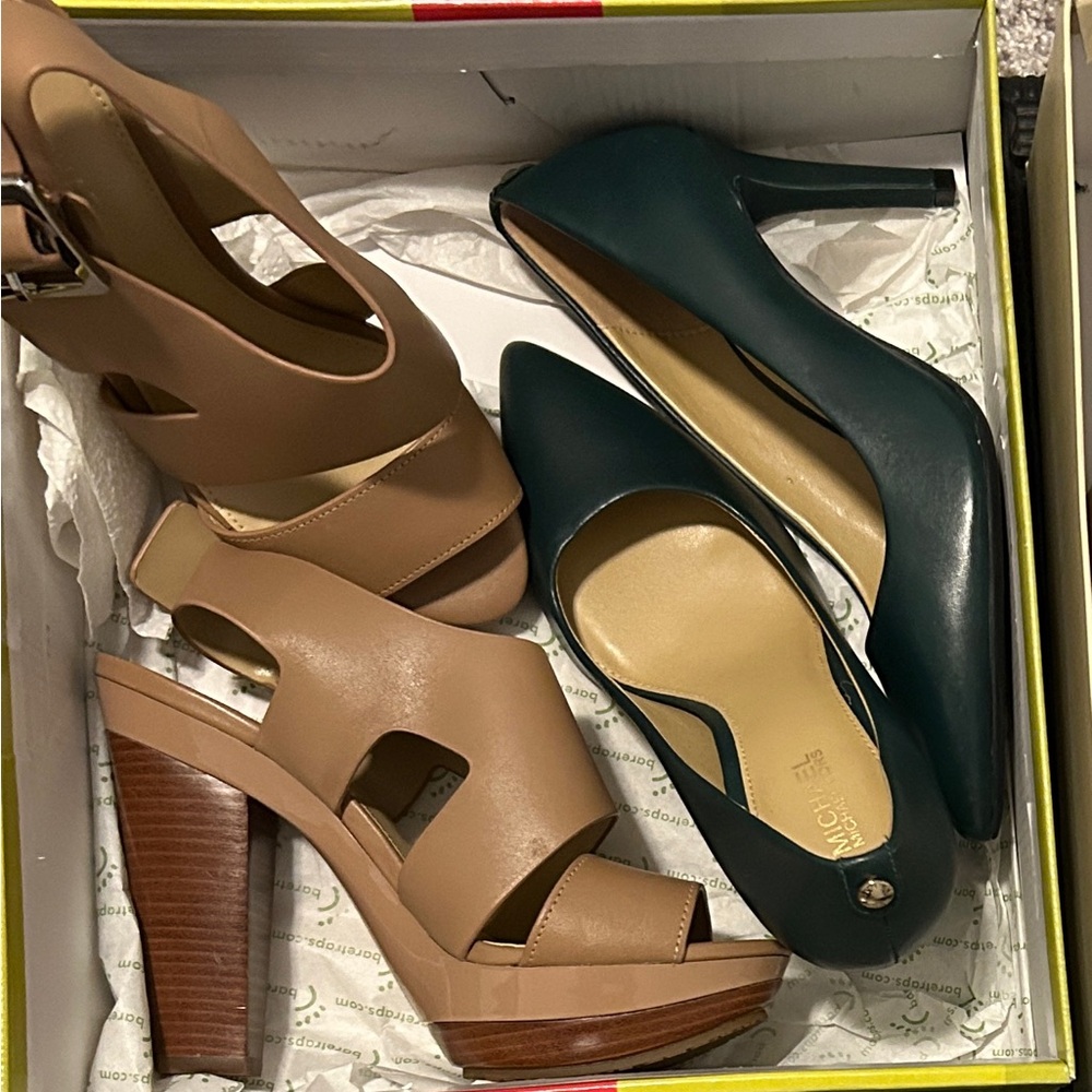 Elegant Tan and Teal Women's Heels